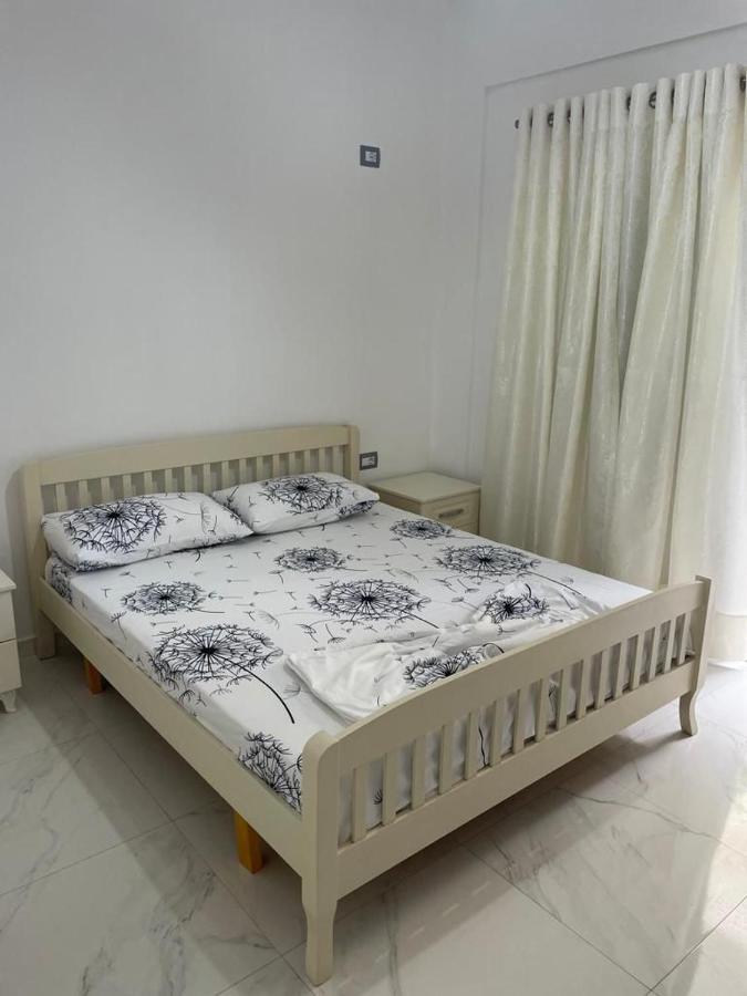 Taku Apartment Саранда Экстерьер фото